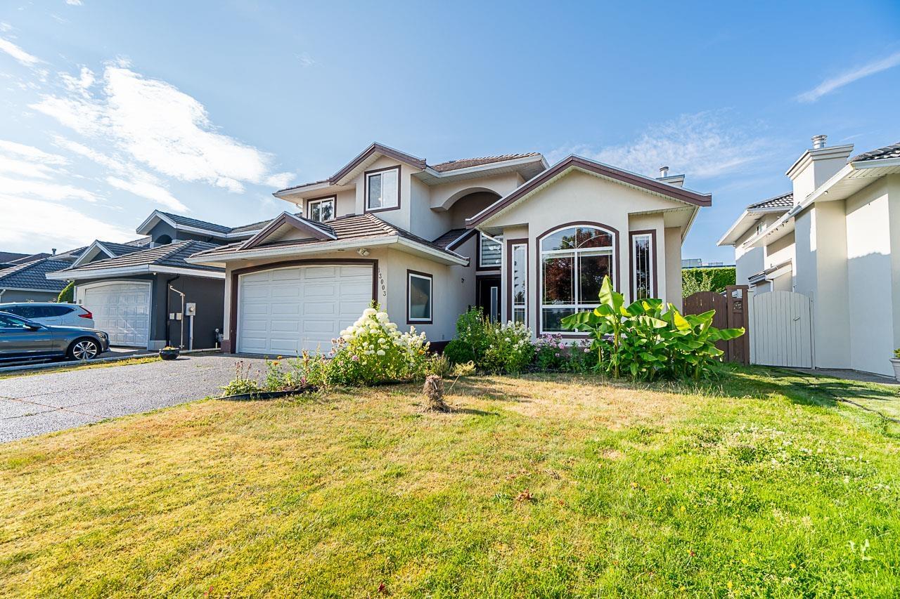 Photo 2 of 13003 74 Avenue, Surrey BC