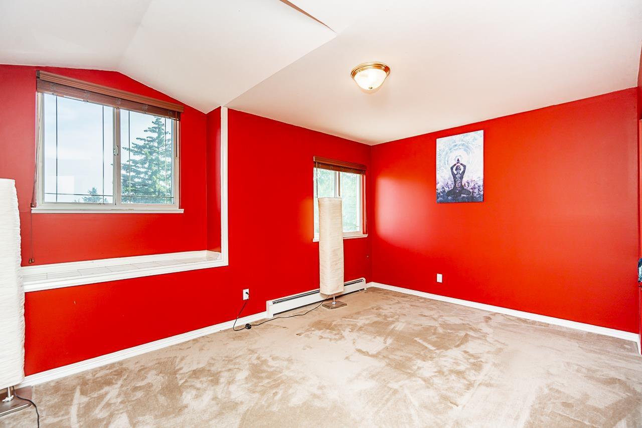 Photo 27 of 13003 74 Avenue, Surrey BC