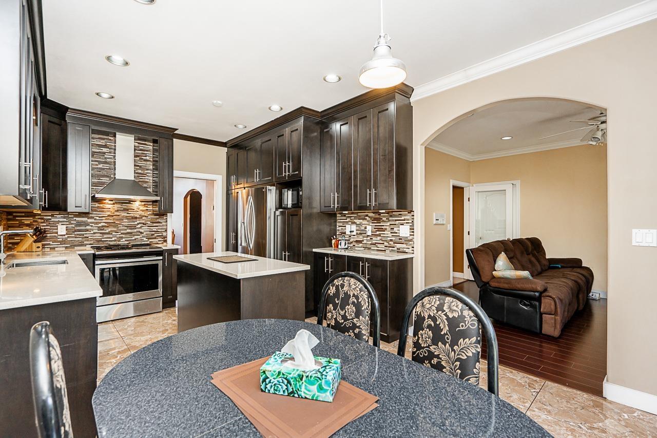 Photo 13 of 13003 74 Avenue, Surrey BC