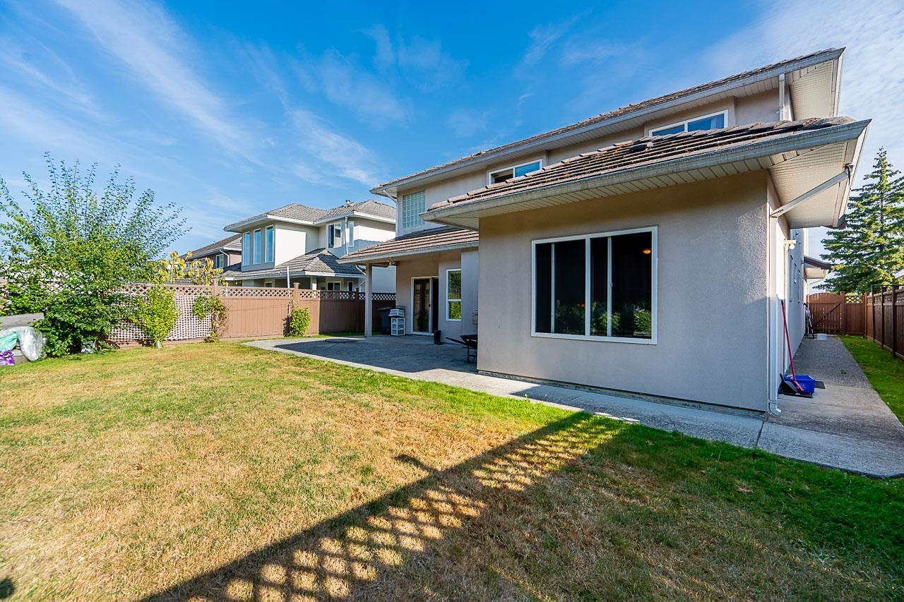 Photo 35 of 13003 74 Avenue, Surrey BC