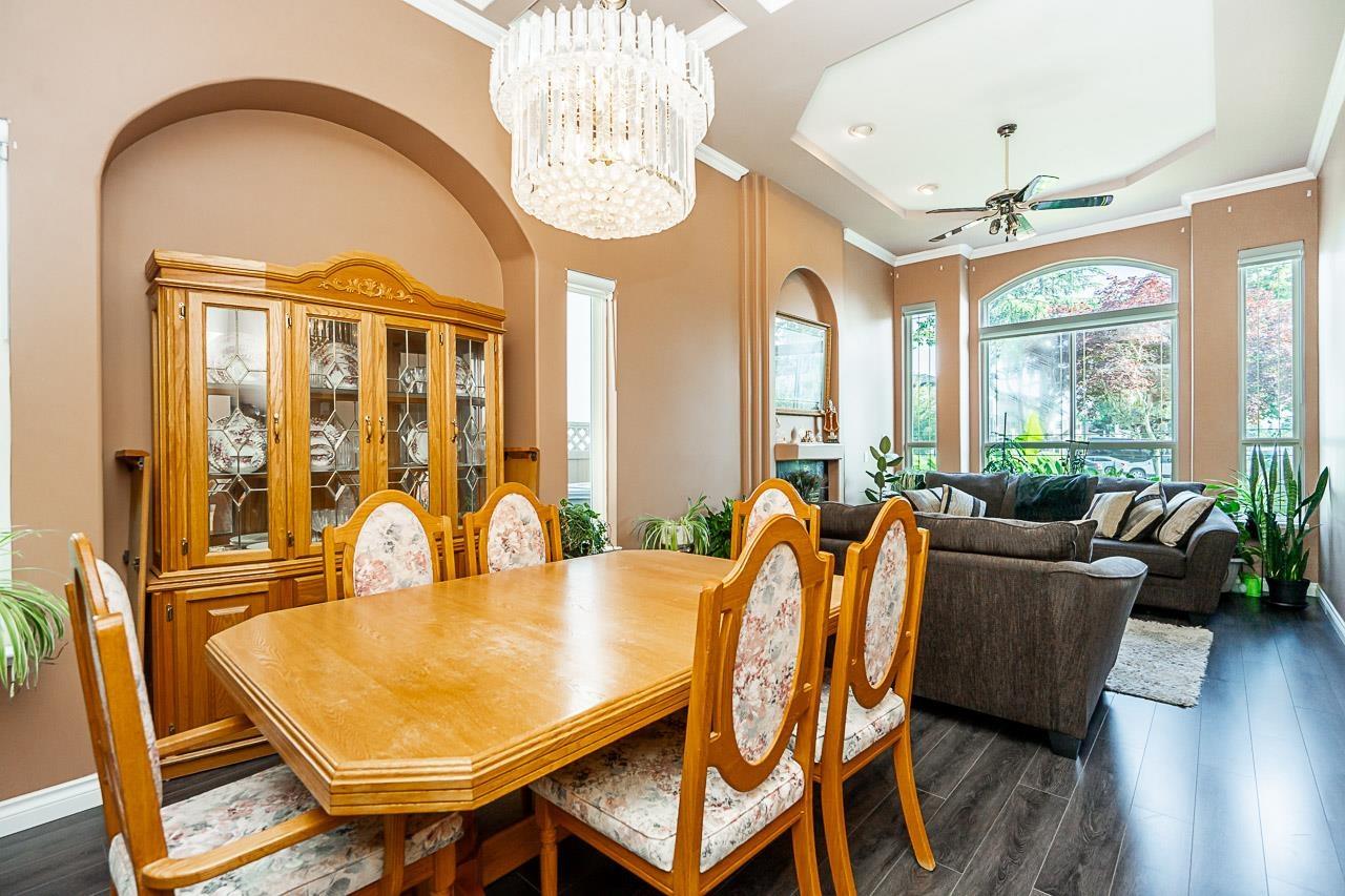 Photo 8 of 13003 74 Avenue, Surrey BC
