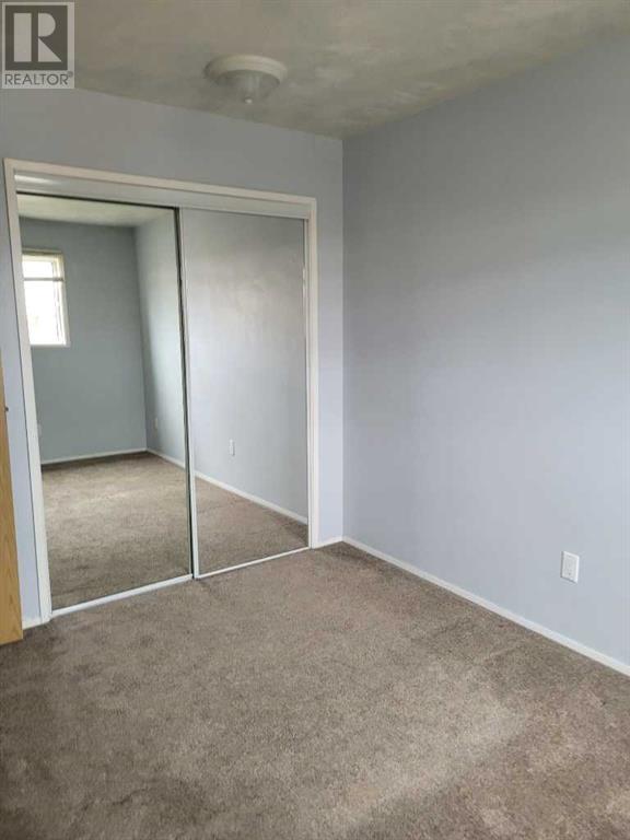 Single Family House for Sale in F  Glendale Boulevard Glendale Red Deer 