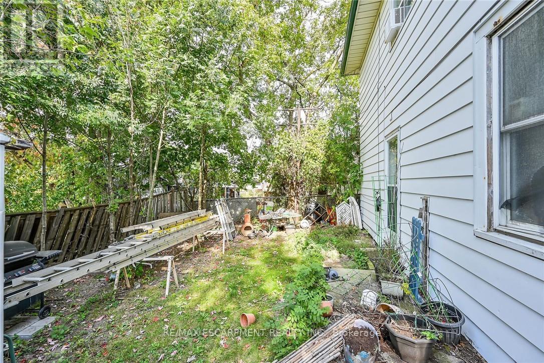 Photo 47 of 942 Upper Gage Avenue, Hamilton ON