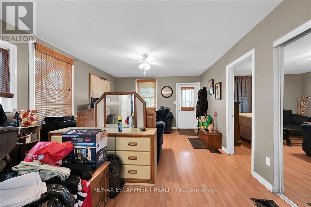 Photo 19 of 942 Upper Gage Avenue, Hamilton ON