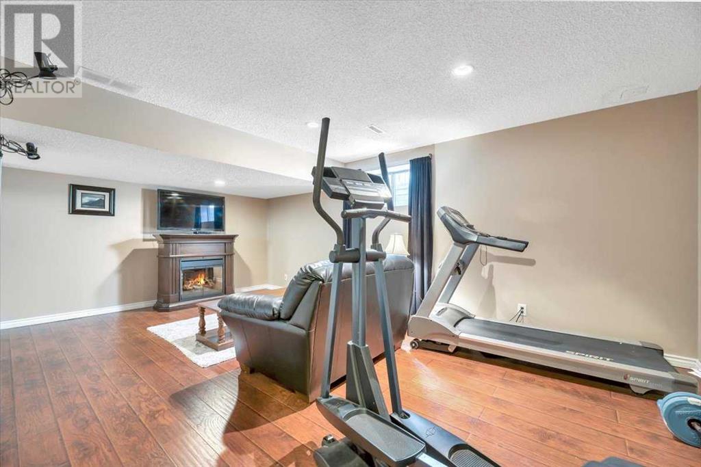 Single Family House for Sale in  Shannon Hill SW Shawnessy Calgary 