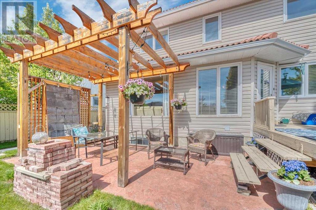 Single Family House for Sale in  Shannon Hill SW Shawnessy Calgary 
