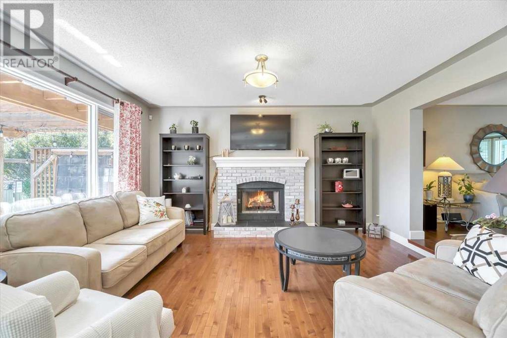 Single Family House for Sale in  Shannon Hill SW Shawnessy Calgary 
