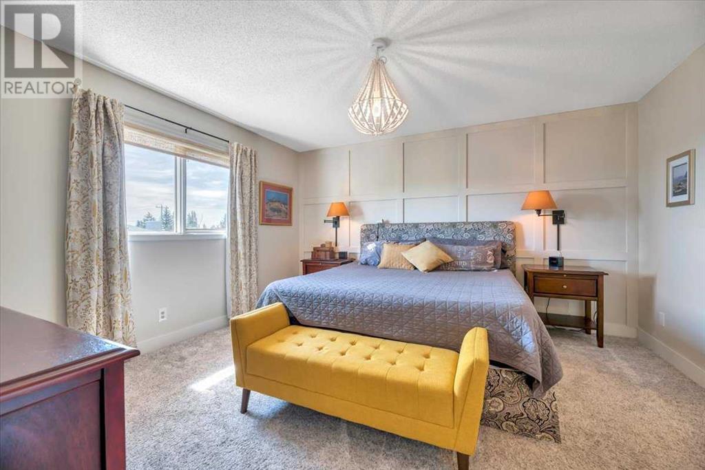 Single Family House for Sale in  Shannon Hill SW Shawnessy Calgary 