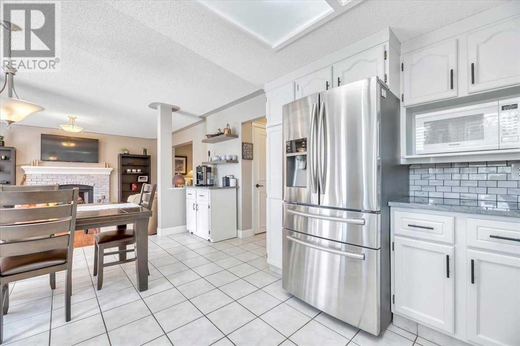 Single Family House for Sale in  Shannon Hill SW Shawnessy Calgary 