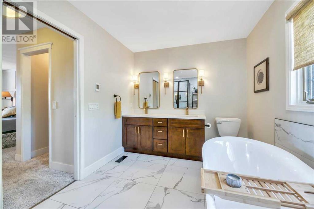 Single Family House for Sale in  Shannon Hill SW Shawnessy Calgary 