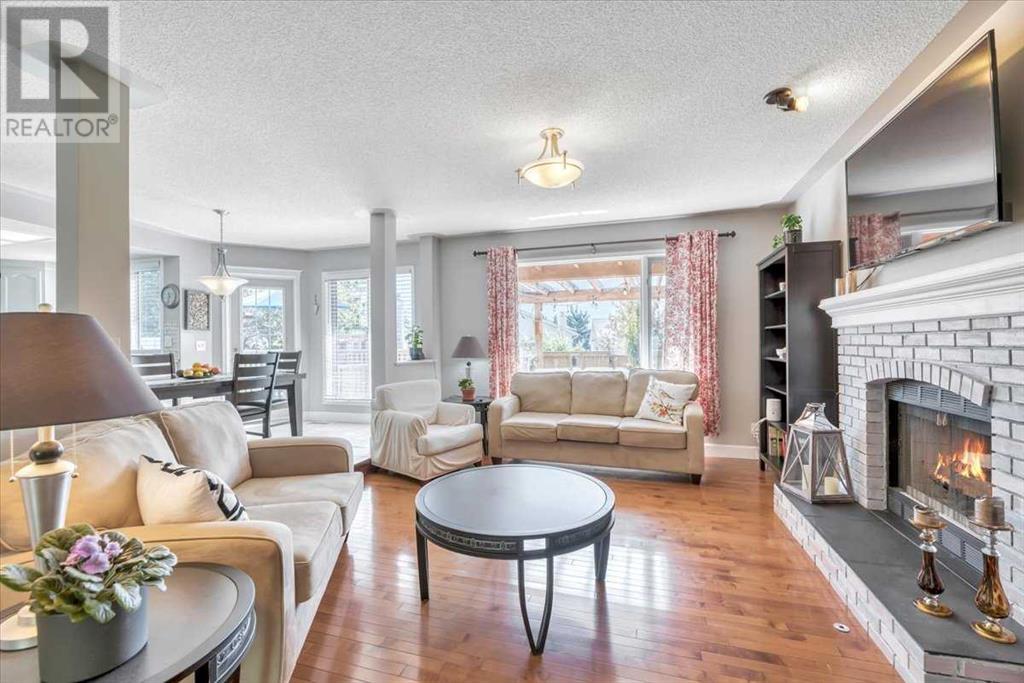 Single Family House for Sale in  Shannon Hill SW Shawnessy Calgary 