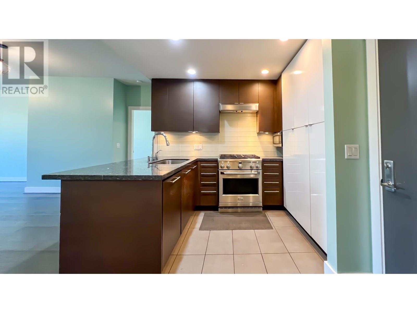 Photo 5 of 213 5928 Birney Avenue, Vancouver BC