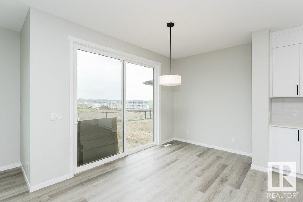 Photo 11 of 3945 Wren Lo Nw, Edmonton AB