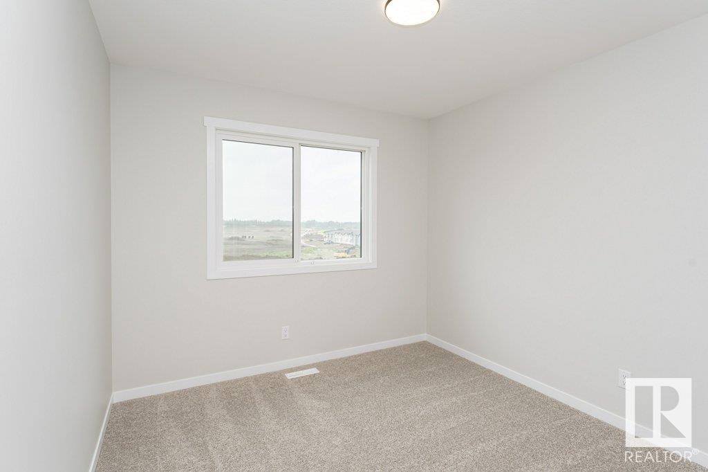 Photo 17 of 3945 Wren Lo Nw, Edmonton AB