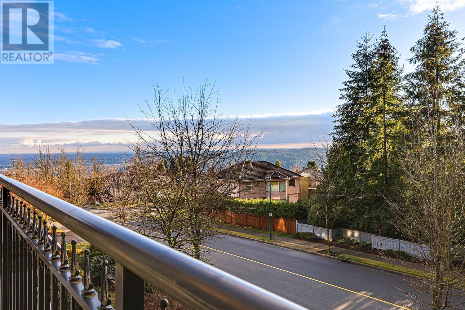 Photo 21 of 1501 Eagle Mountain Drive, Coquitlam BC