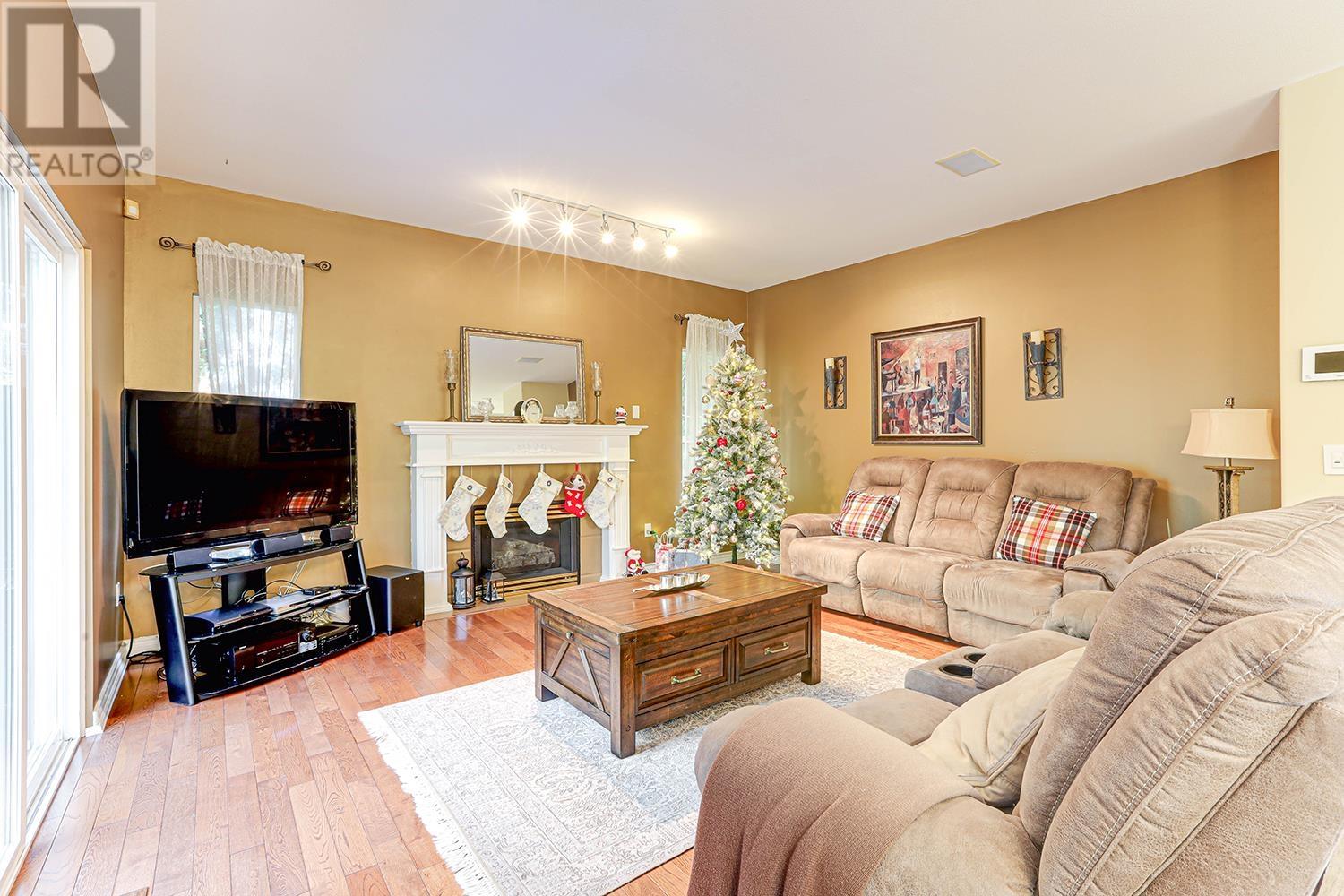 Photo 8 of 1501 Eagle Mountain Drive, Coquitlam BC