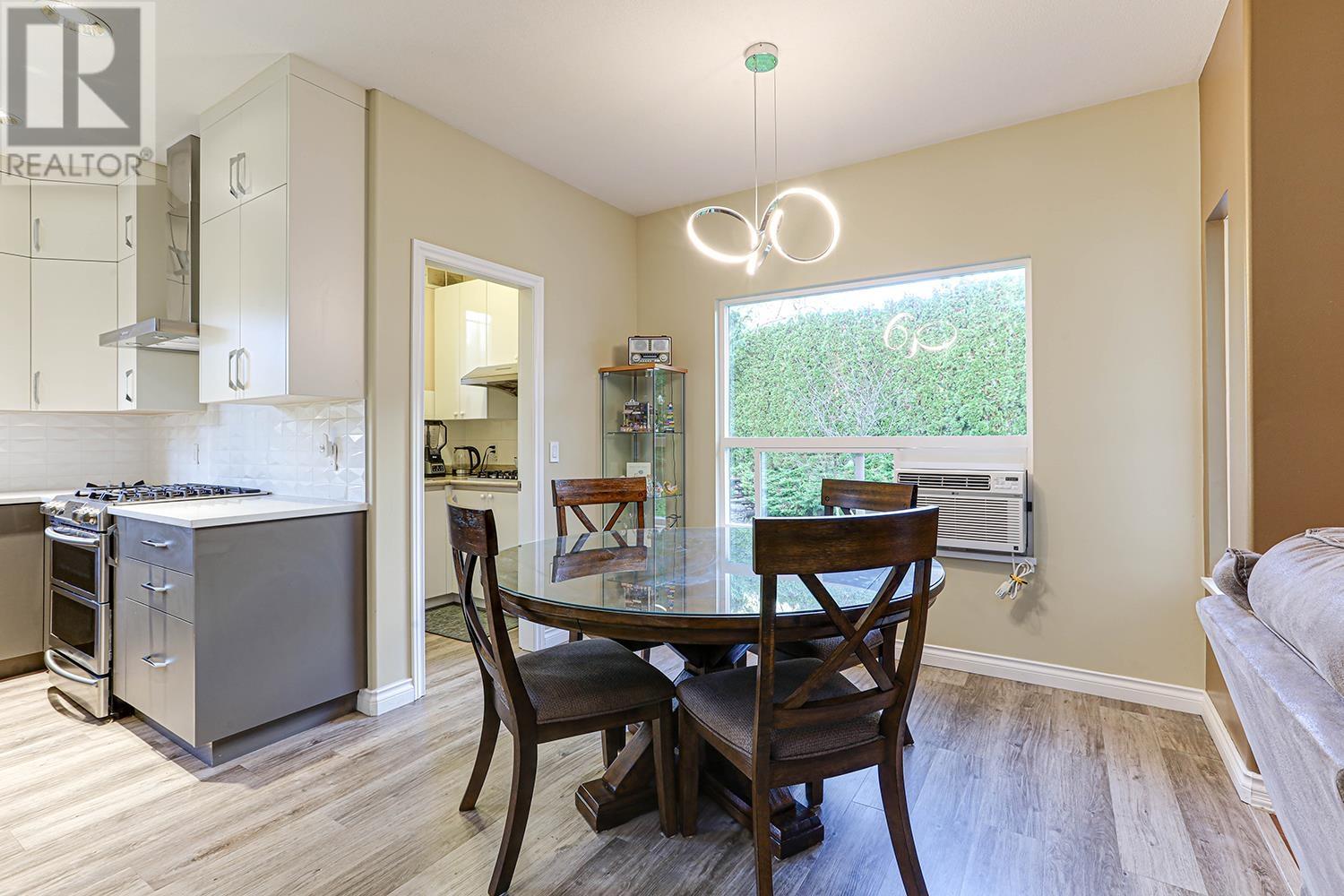 Photo 9 of 1501 Eagle Mountain Drive, Coquitlam BC