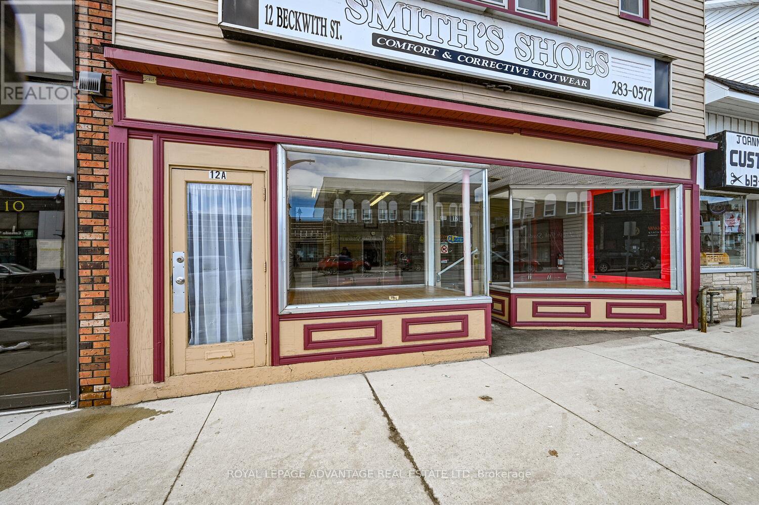 Photo 39 of 12 Beckwith Street N, Smiths Falls ON