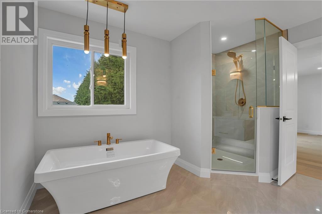Photo 43 of 386 Southcote Road, Ancaster ON