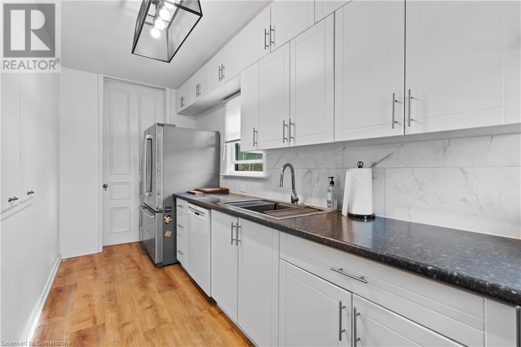 Photo 16 of 5368 Menzie Street, Niagara Falls ON