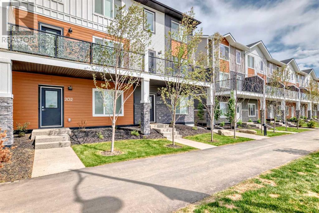 Single Family House for Sale in  Creekstone Drive SW Pine Creek Calgary 