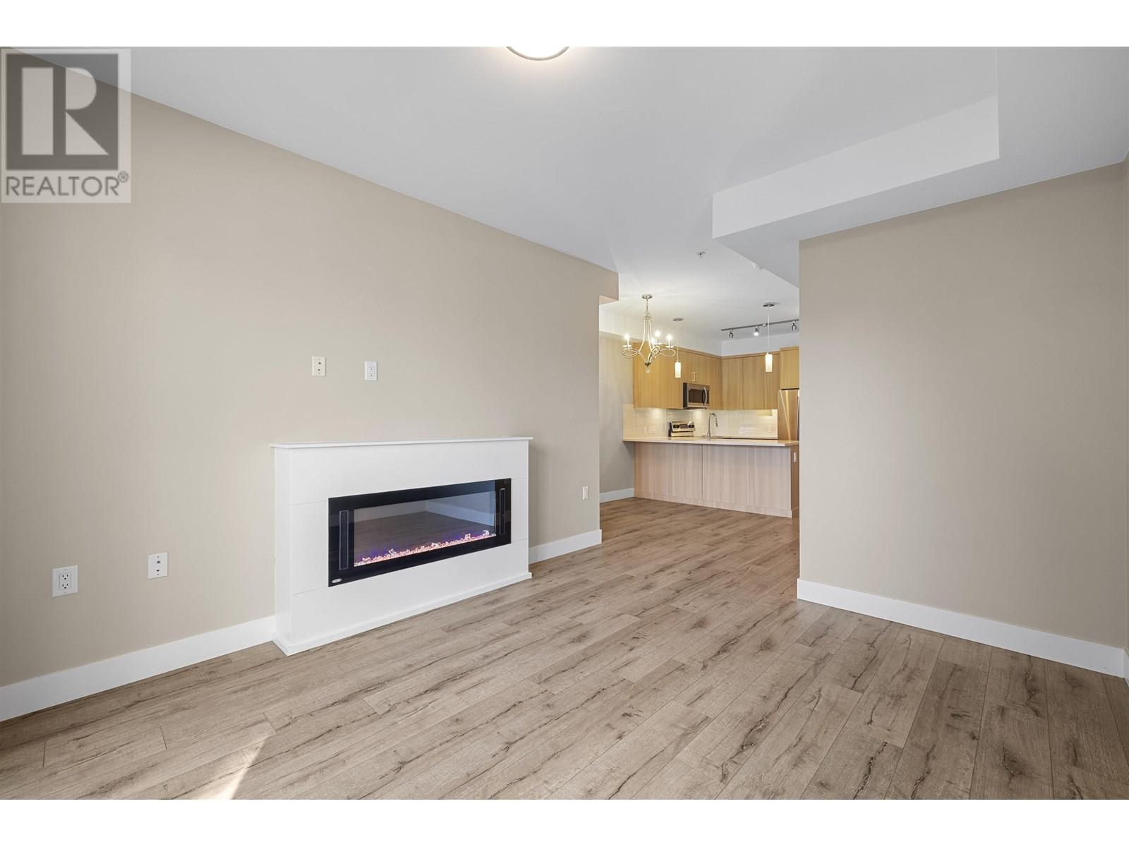 215 12460 191 STREET, Pitt Meadows real estate listing R2999513