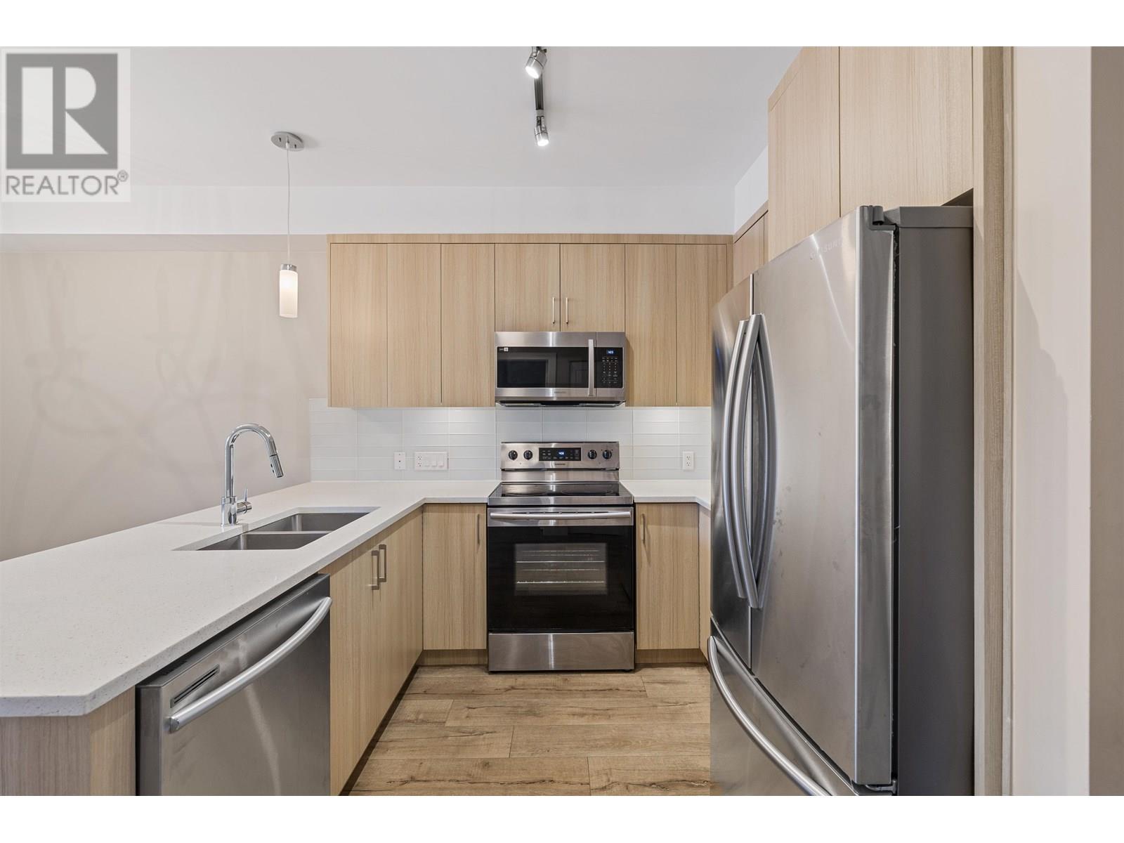 215 12460 191 STREET, Pitt Meadows real estate listing R2999513