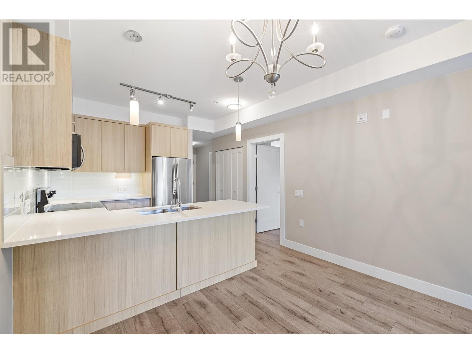 215 12460 191 STREET, Pitt Meadows real estate listing R2999513