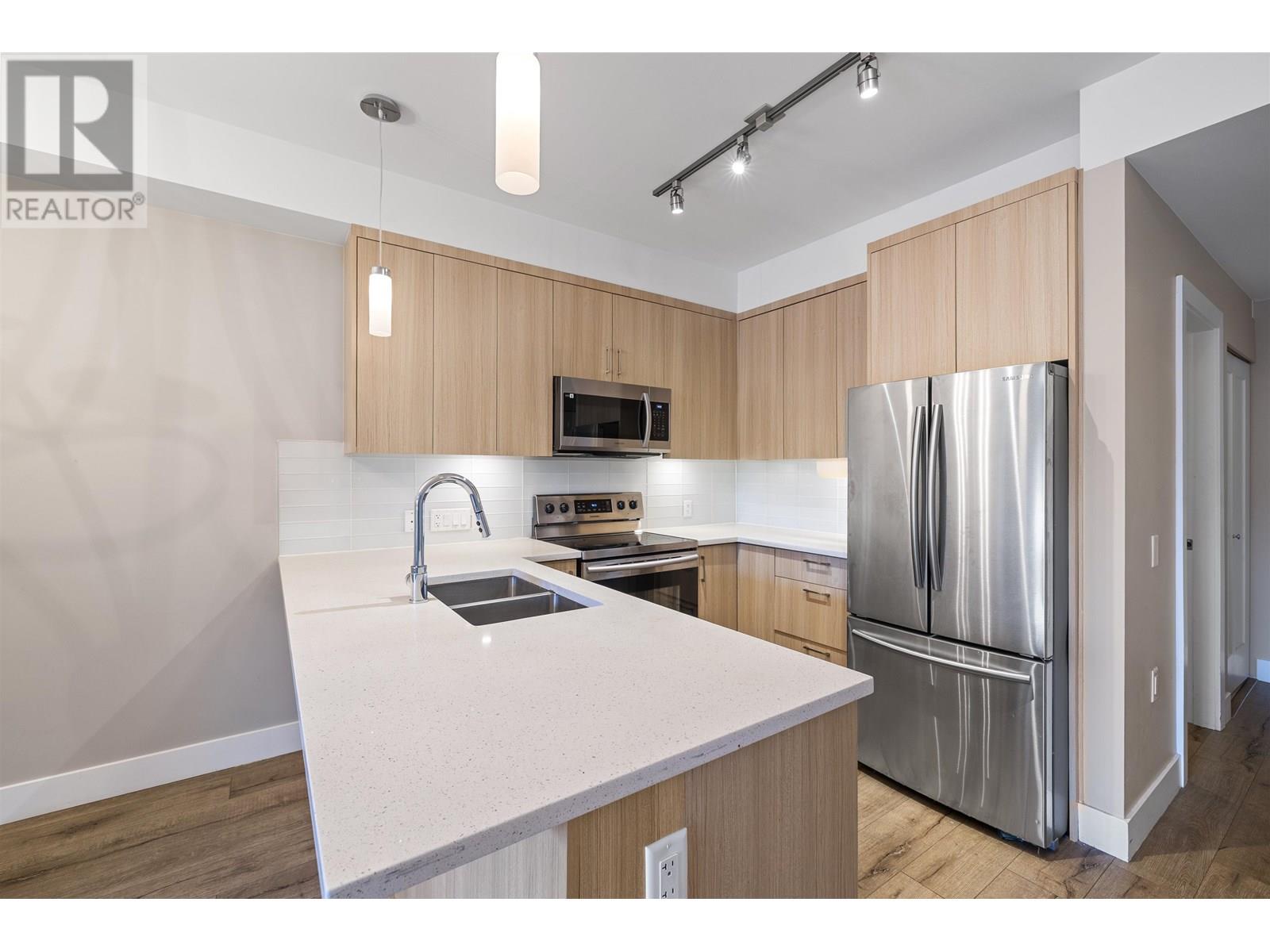 215 12460 191 STREET, Pitt Meadows real estate listing R2999513
