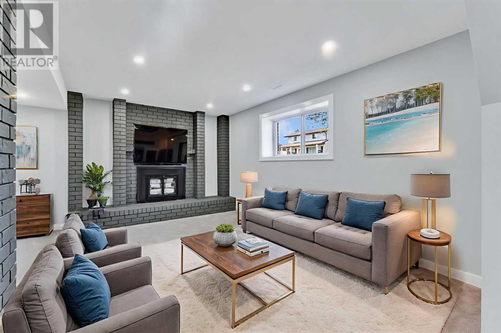 Single Family House Bi-level for Sale in  Templeside Road NE Temple Calgary 