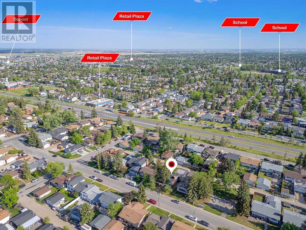 Single Family House Bi-level for Sale in  Templeside Road NE Temple Calgary 