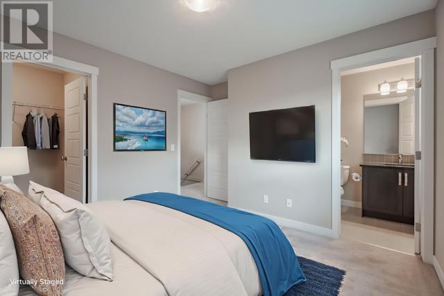 Single Family House for Sale in  Covecreek Circle NE Coventry Hills Calgary 