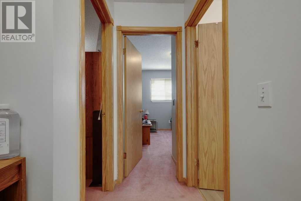 Single Family House Bi-level for Sale in  Catalina Boulevard NE Monterey Park Calgary 