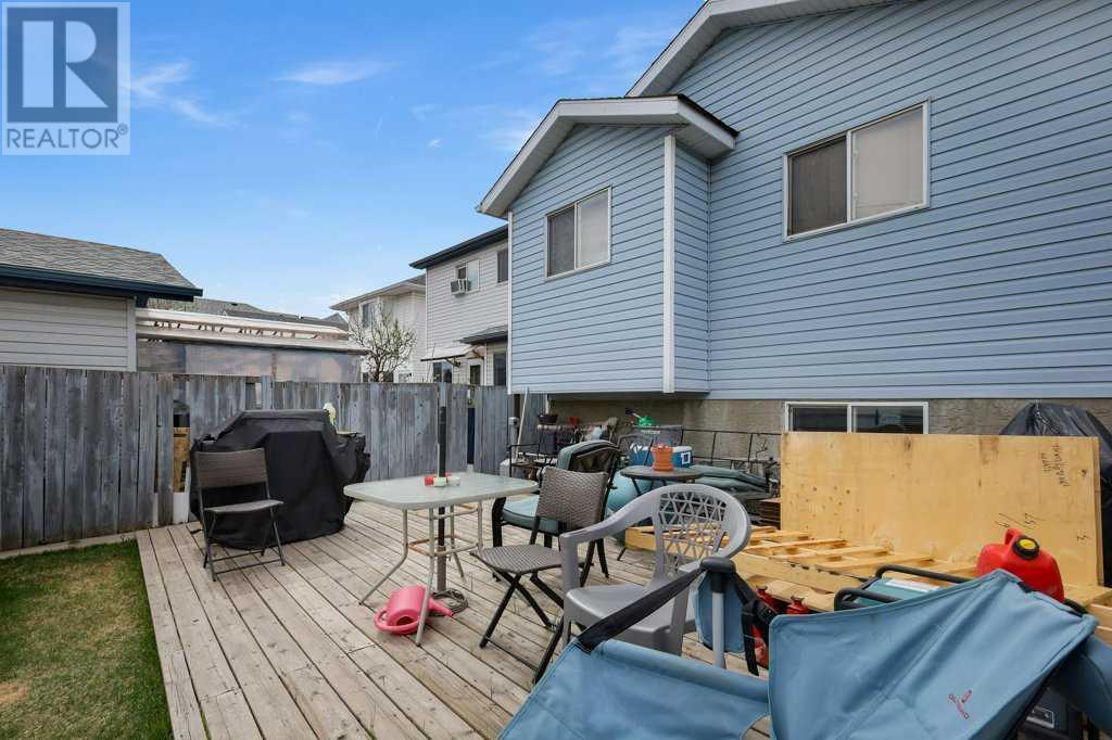 4249 Catalina Boulevard NE, Calgary, Alberta
