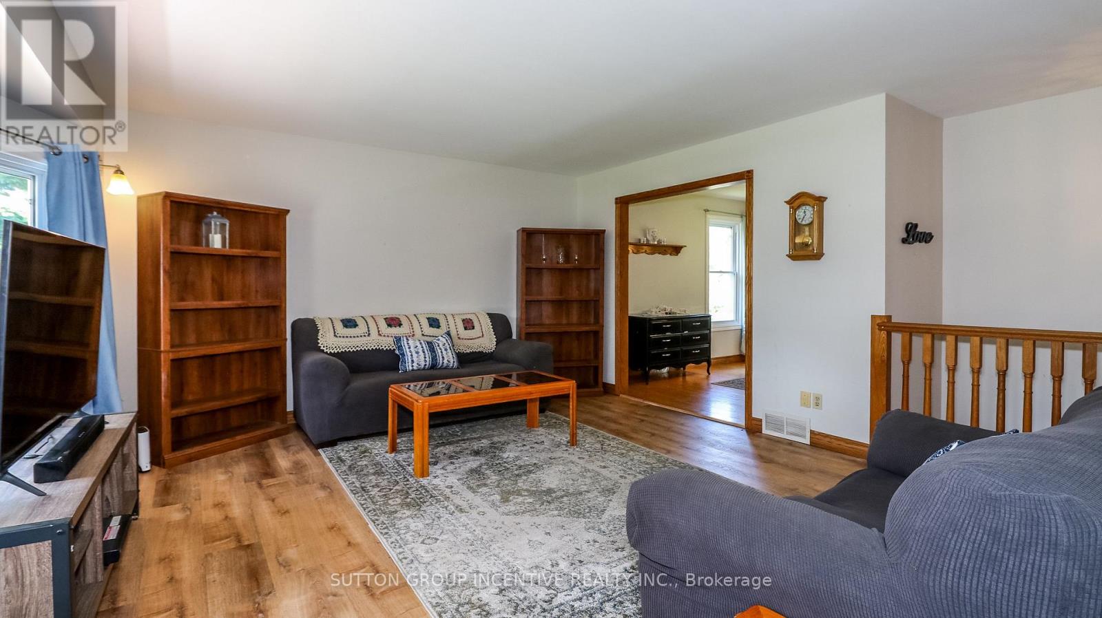Photo 11 of 54 Mill Street E, Springwater ON