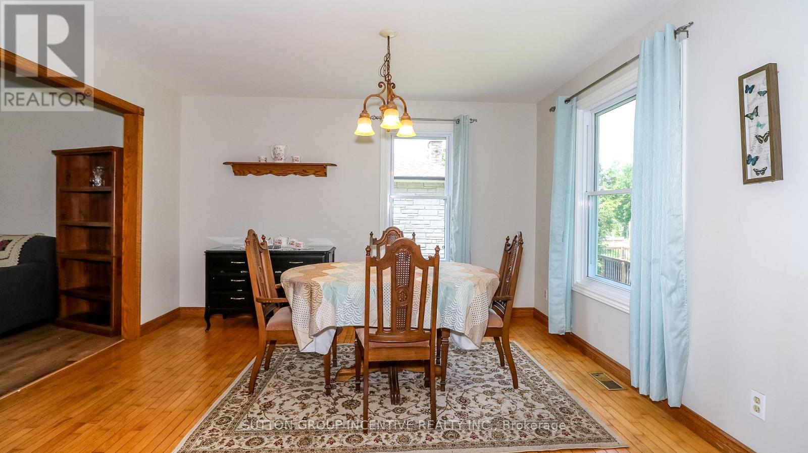 Photo 14 of 54 Mill Street E, Springwater ON