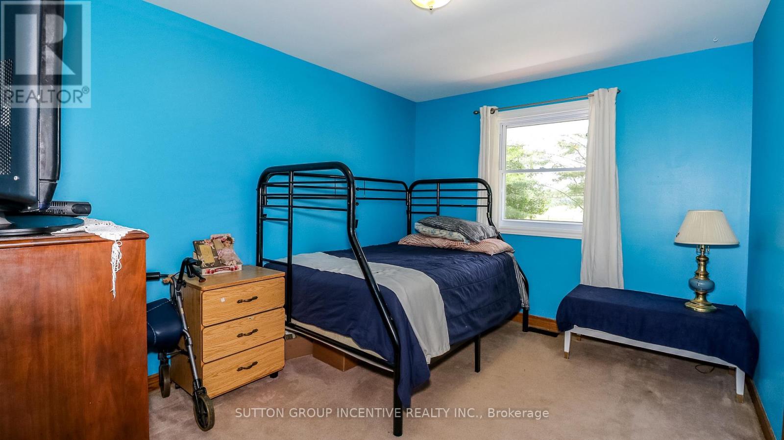 Photo 27 of 54 Mill Street E, Springwater ON
