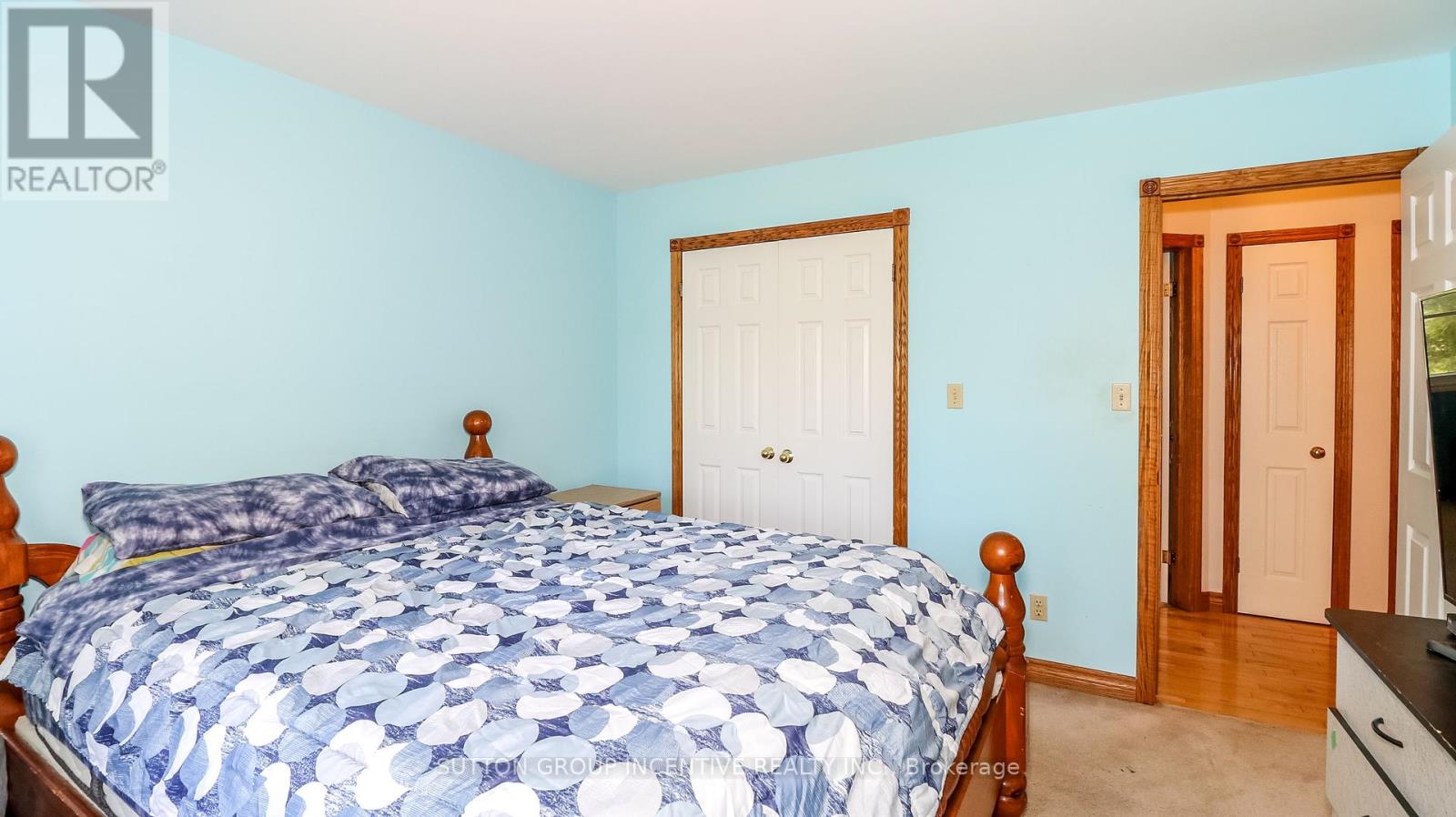 Photo 41 of 54 Mill Street E, Springwater ON
