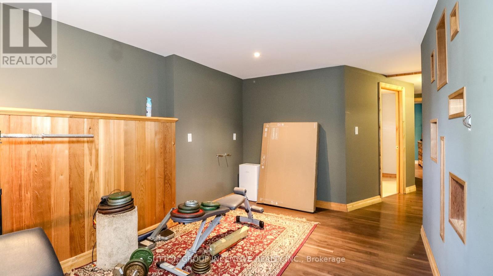 Photo 32 of 54 Mill Street E, Springwater ON