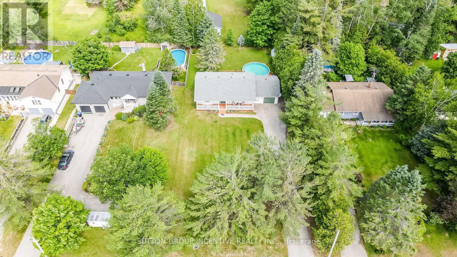 Photo 34 of 54 Mill Street E, Springwater ON