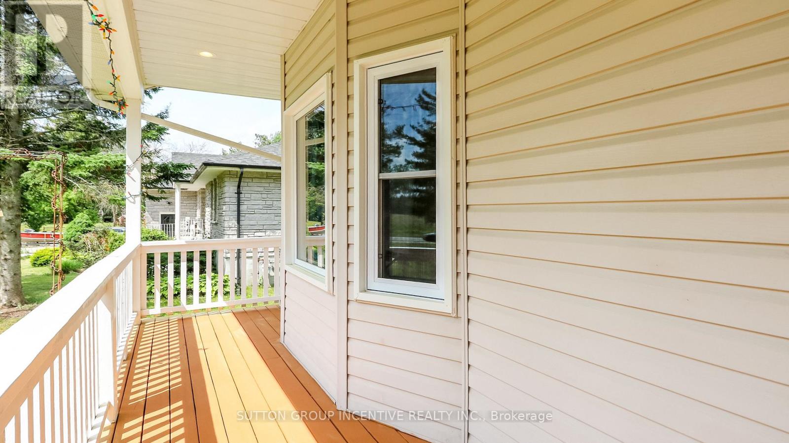 Photo 12 of 54 Mill Street E, Springwater ON