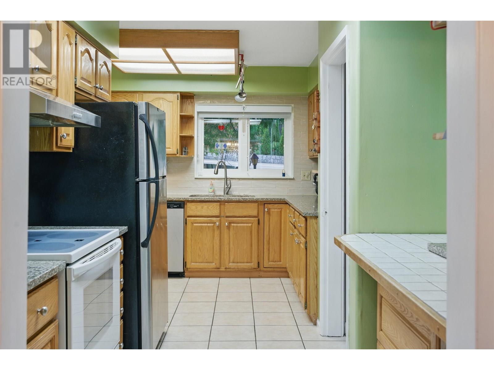 479 E 29TH STREET, North Vancouver