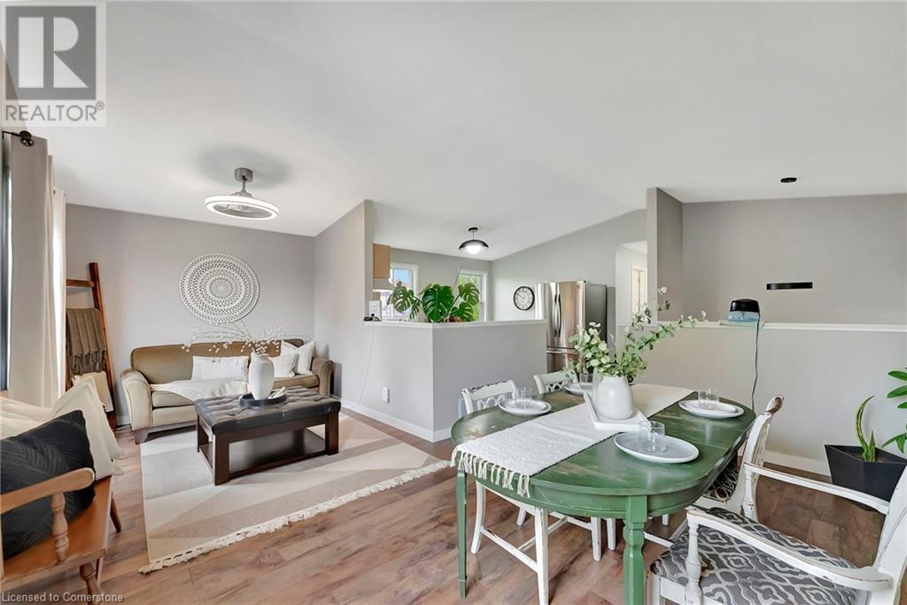 Photo 31 of 4969 Alexandra Avenue, Beamsville ON