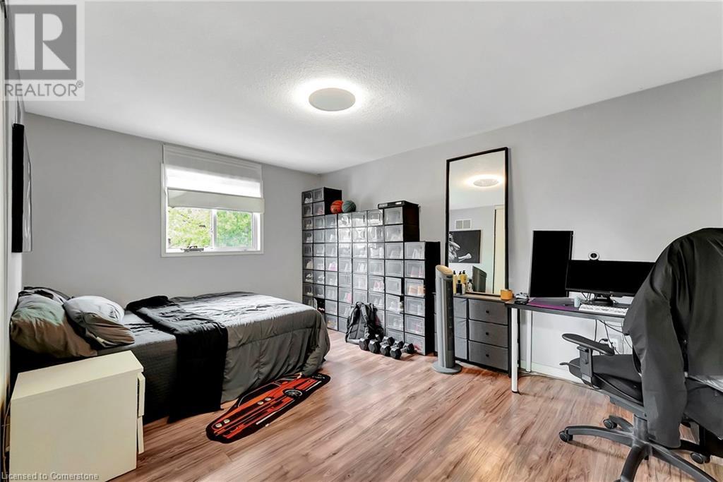 Photo 14 of 4969 Alexandra Avenue, Beamsville ON