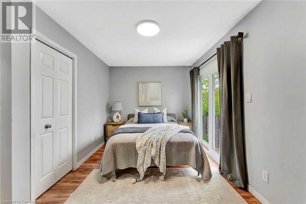 Photo 2 of 4969 Alexandra Avenue, Beamsville ON