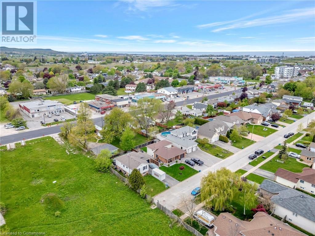 Photo 32 of 4969 Alexandra Avenue, Beamsville ON
