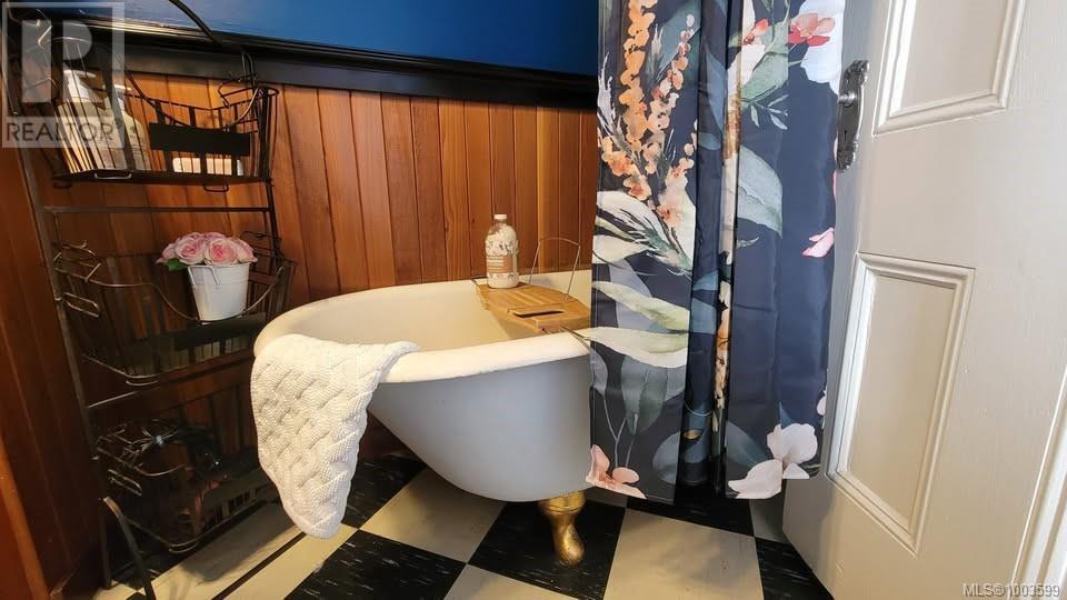 Photo 31 of 1020 Catherine St, Victoria BC