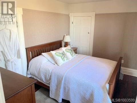 Photo 42 of 1020 Catherine St, Victoria BC