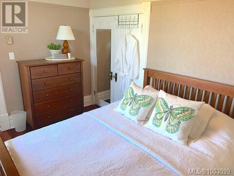 Photo 41 of 1020 Catherine St, Victoria BC