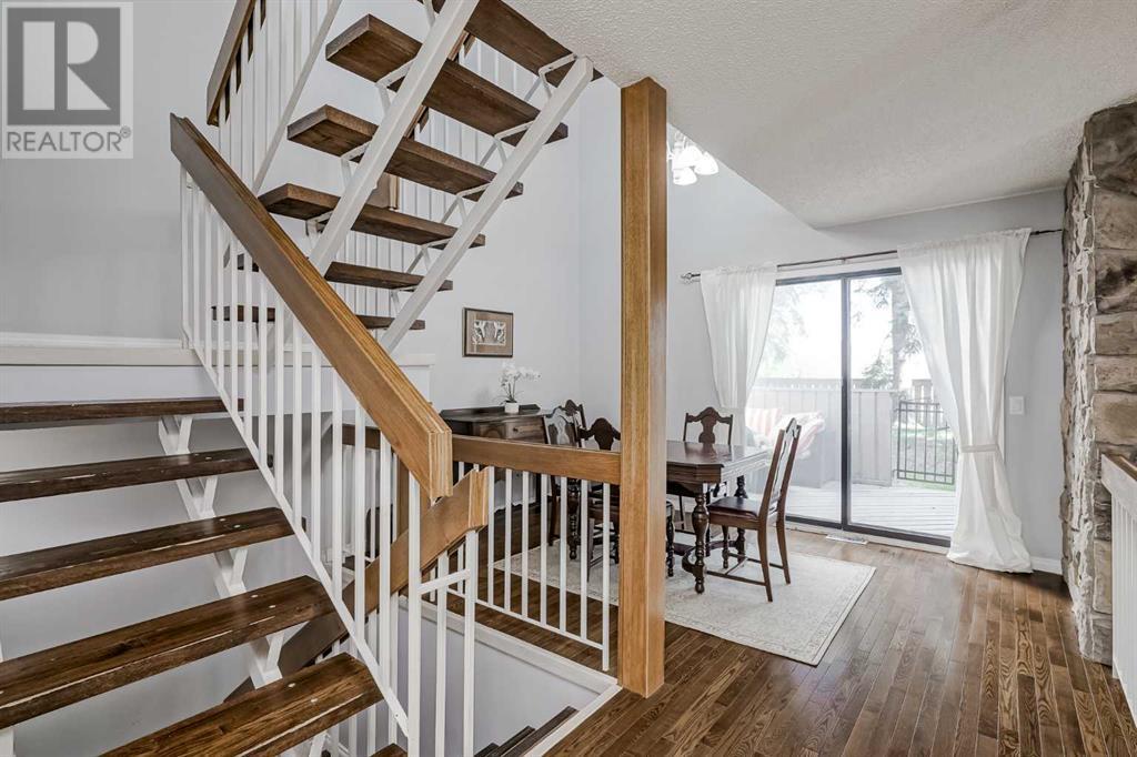 Single Family House for Sale in    Street SW Braeside Calgary 